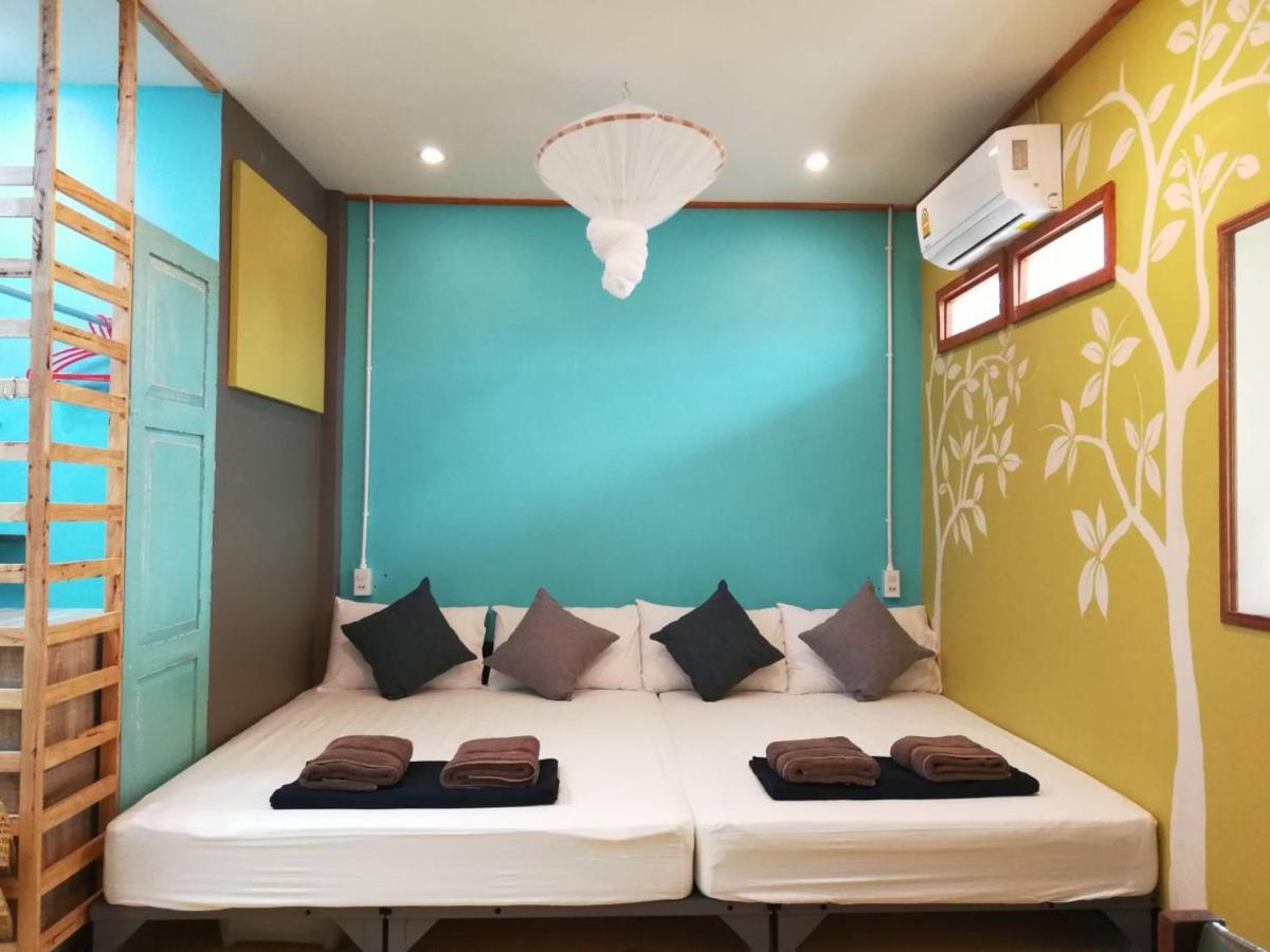 60 Blue House Otel Chiang Mai Dış mekan fotoğraf