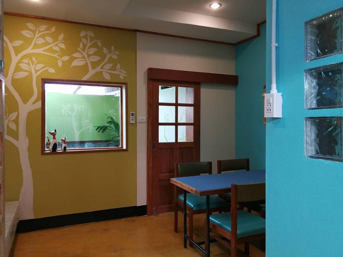 60 Blue House Otel Chiang Mai Dış mekan fotoğraf