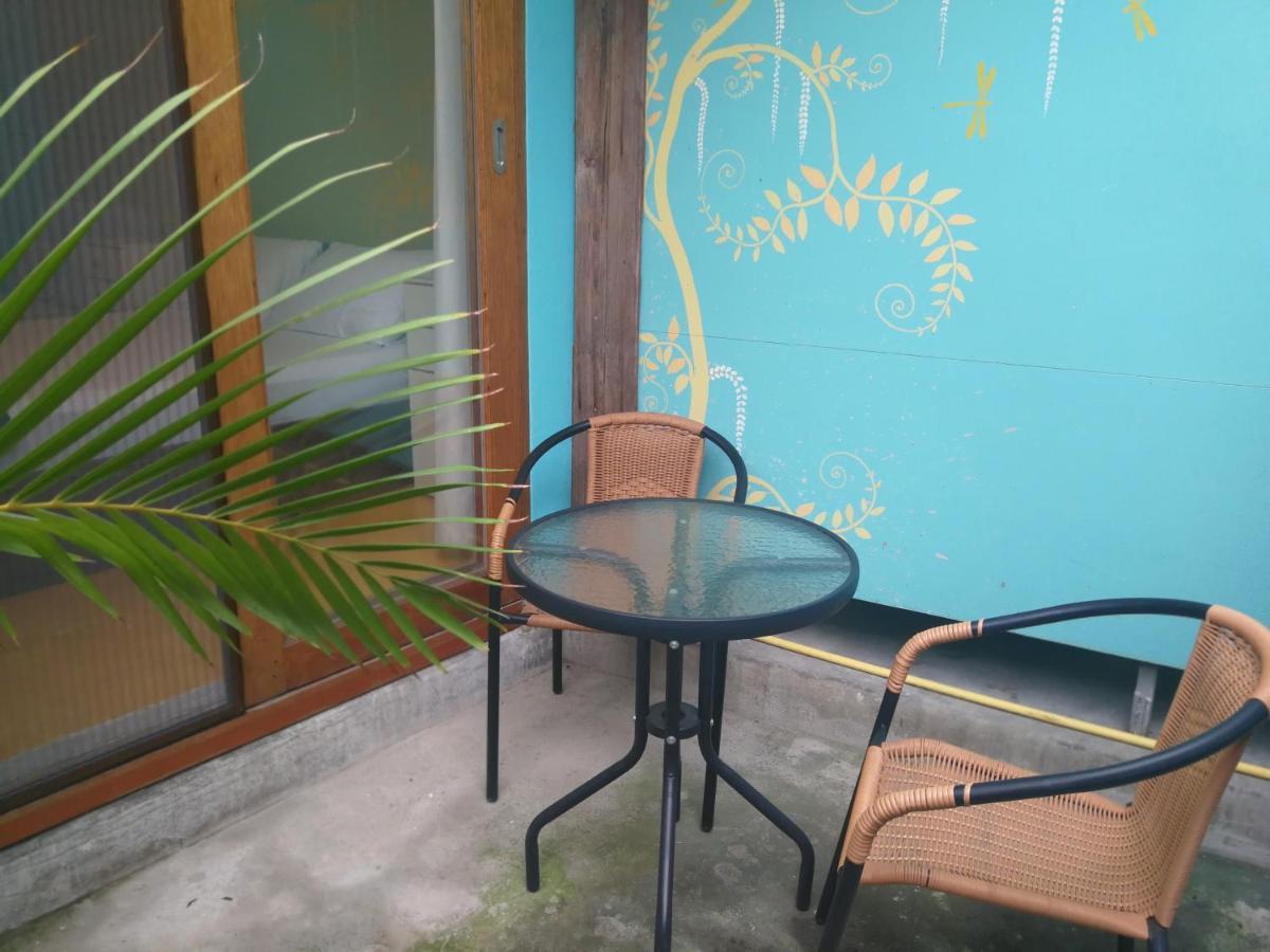 60 Blue House Otel Chiang Mai Dış mekan fotoğraf